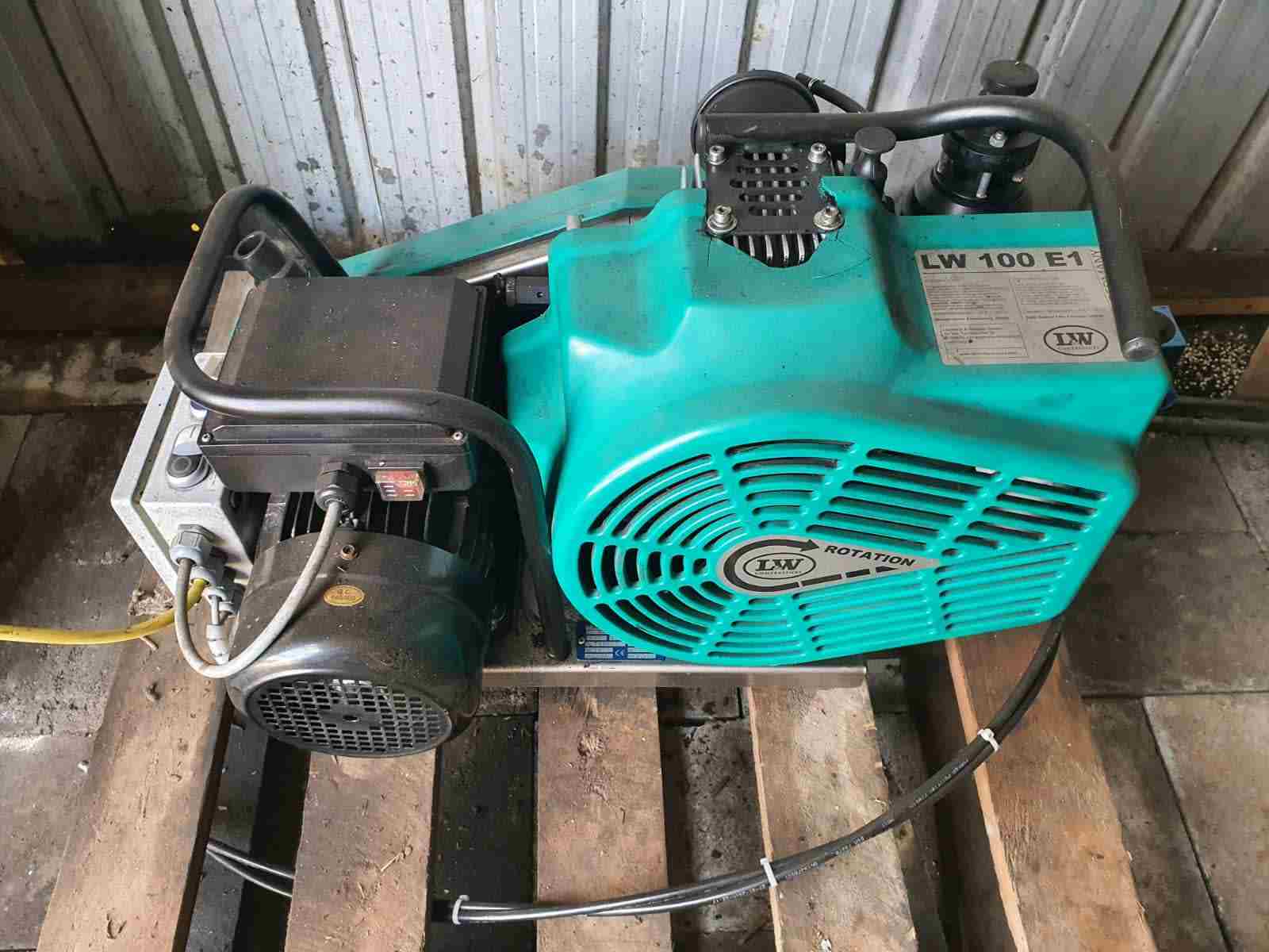 کمپرسور تنفسی LW 100E1